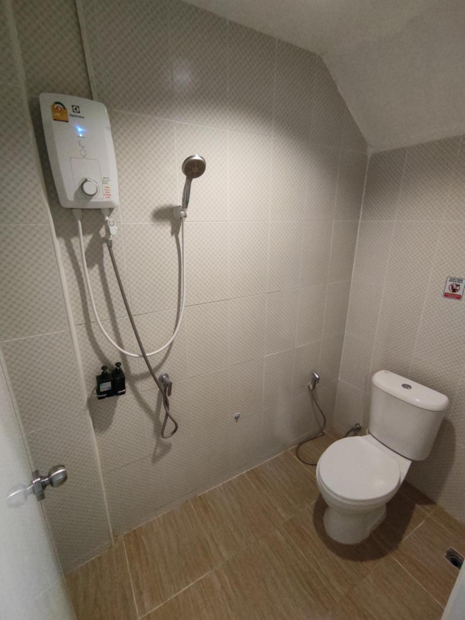 Life Hotel Rong Khun Ban Mai  Экстерьер фото