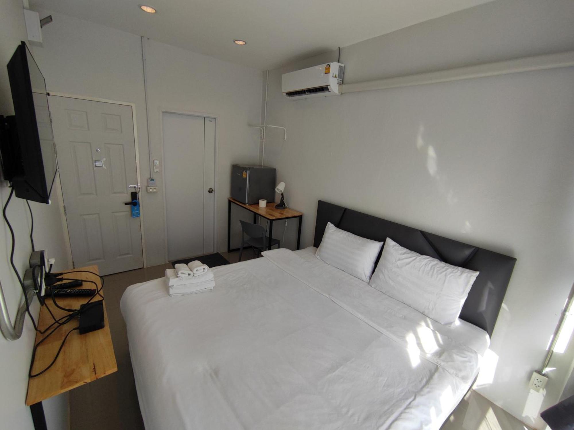 Life Hotel Rong Khun Ban Mai  Экстерьер фото